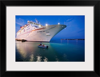 Florida, Florida Keys, Key West, Cruise-ship approaching the Harbor