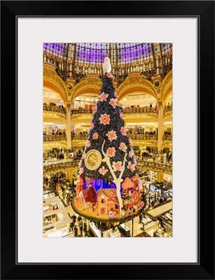 France, Paris, Galeries Lafayette, The famous department store decorated for Christmas