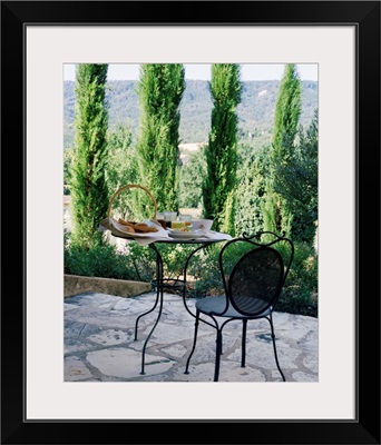 France, Provence-Alpes-Cote d'Azur, breakfast on the terrace