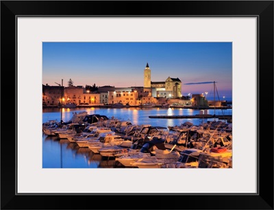 Italy, Apulia, Adriatic Coast, Bari district, Murge, Trani, View across the harbour