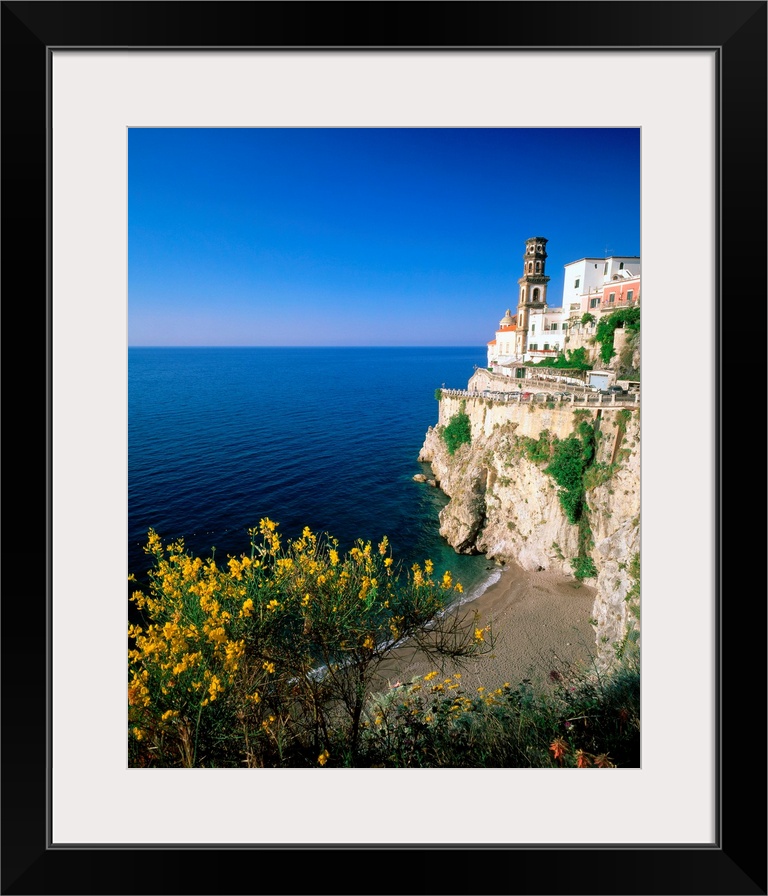 Italy, Campania, Amalfi coast, Atrani, view to town and coast