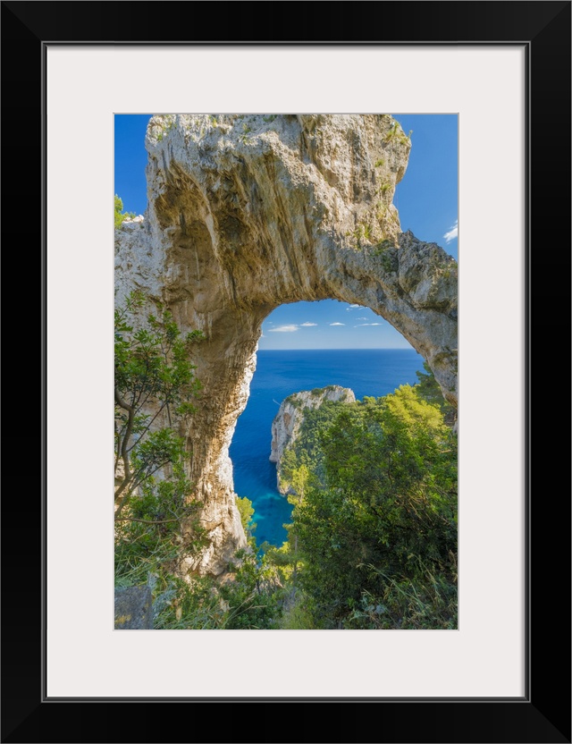 Italy, Campania, Napoli district, Capri, Anacapri, Mediterranean sea, Tyrrhenian sea, Tyrrhenian coast, The Arco Naturale ...