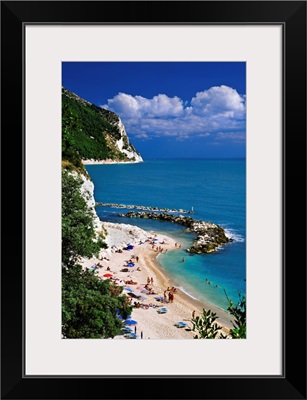 Italy, Marches, Parco del Conero, Adriatic sea, Ancona district, Grotta Urbani beach