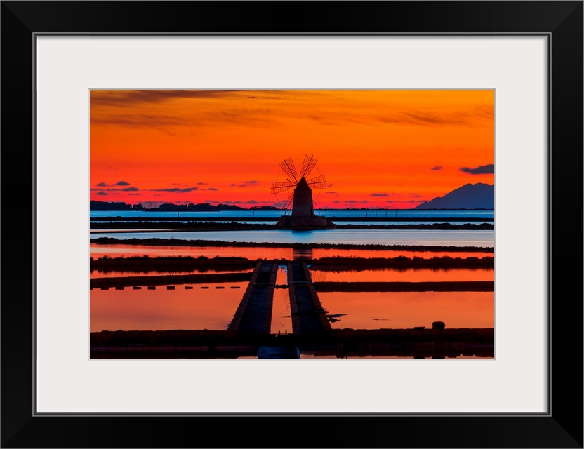 Italy, Sicily, Trapani district, Marsala, Isole dello Stagnone, Salt fields.