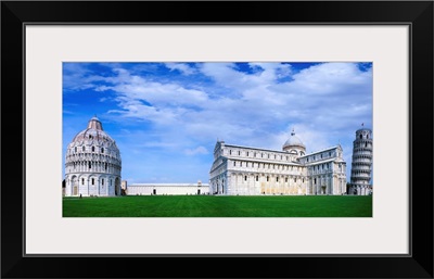 Italy, Tuscany Pisa, Campo dei Miracoli, cathedral, baptistery and the leaning tower
