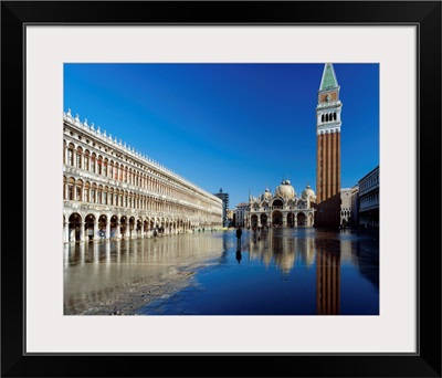Italy, Venice, St. Mark's Square and Procuratie Vecchie, floored