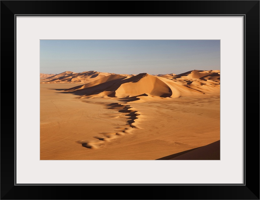 Libya, Fezzan, Sahara Desert, Idehan Murzuq dunes in the southern Libyan Desert