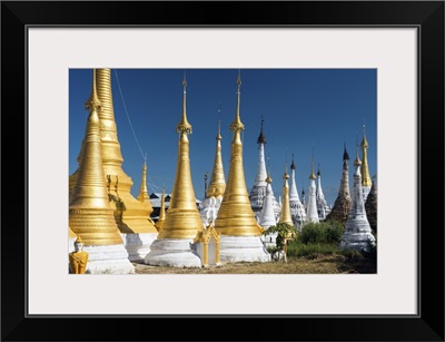 Myanmar, Shan, Nyaungshwe, Pagodas at Inthein on Inle Lake