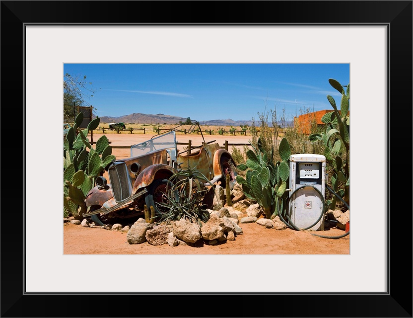 Namibia, Khomas, Solitaire, Only petrol station in hundreds of km of desert