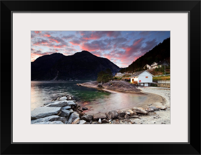 Norway, Hordaland, Eidfjord, Scandinavia, Sunset over the famous fjord.