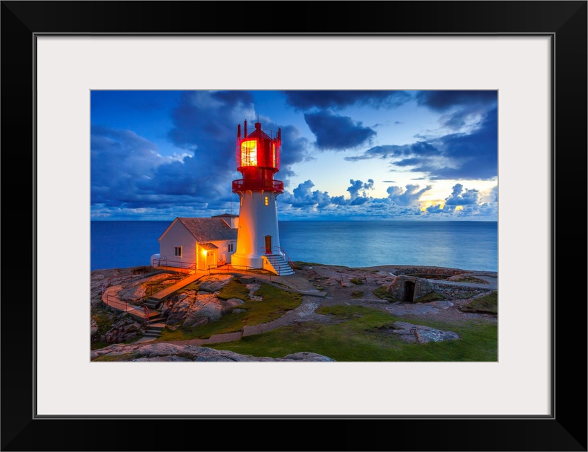 Norway, Vest-Agder, Scandinavia, Lindesnes, Lindesnes Fyr Lighthouse at sunset.