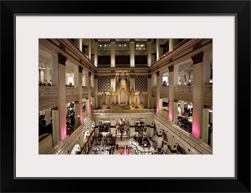 USA, Pennsylvania, Philadelphia, Wanamaker Organ at Macy's on Market Street by the City Hall.