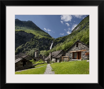 Switzerland, Ticino, Alps, Valle Maggia, Val Bavona, Foroglio village and waterfall