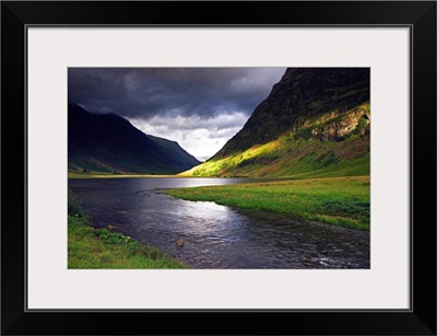 UK, Scotland, Highlands, Glencoe river and Three Sisters of Glencoe mountains