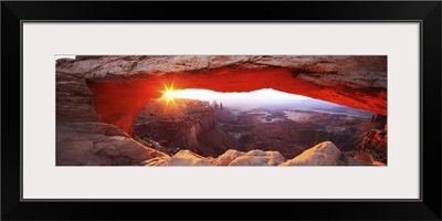 United States, Utah, Canyonlands National Park, Mesa Arch, sunrise