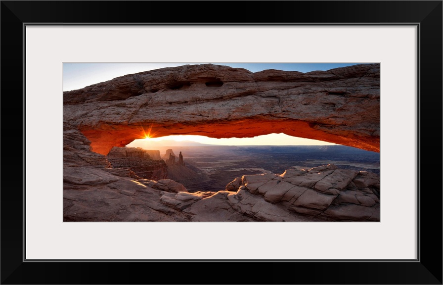 USA, Utah, Canyonlands National Park, Mesa Arch, Natural rock arch.