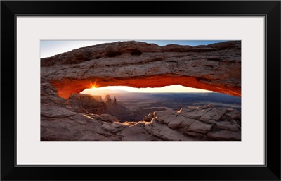 Utah, Canyonlands National Park, Mesa Arch, Natural rock arch