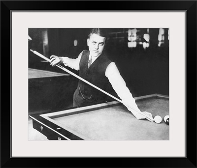 Willie Hoppe, carom billiards champion in 1912