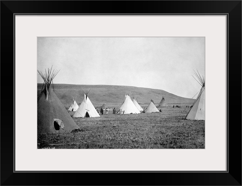 A photograph published in Volume V of The North American Indian (1909) by Edward S. Curtis.