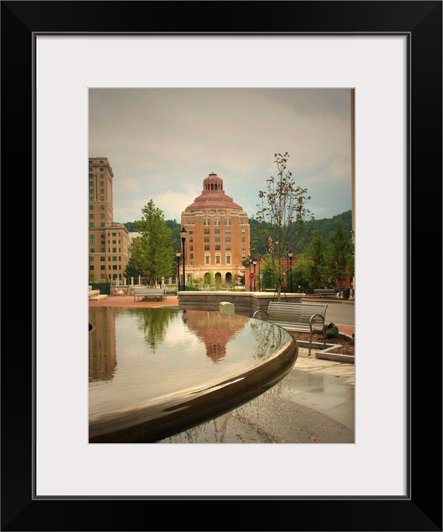 At the center: Asheville City Hall.  1920s architecture - Art deco.