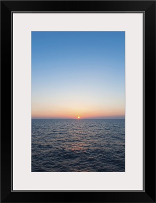 Greece, Aegean Sea horizon at sunset