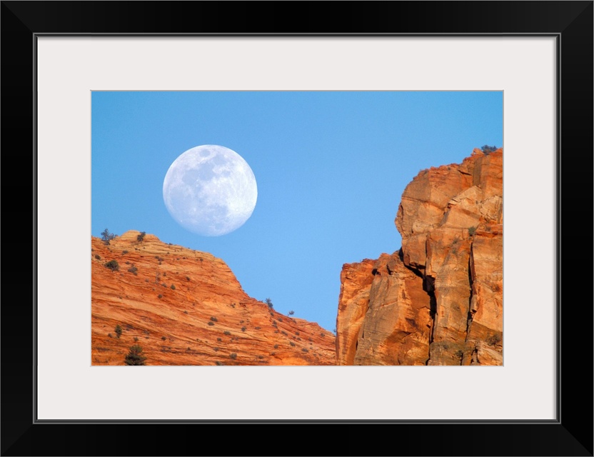 Moonrise over cliffs of Zion Canyon.