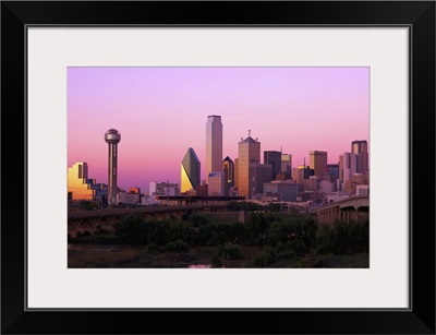 Skyline of Dallas, Texas at dusk