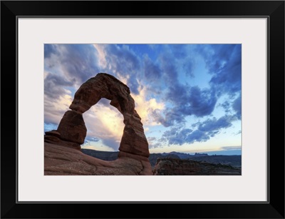 Sunset at Delicate Arch in Arches National Park, Utah.