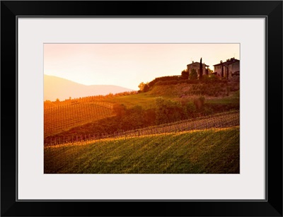 Sunsets over ideallic looking villa in Tuscanny, Italy.