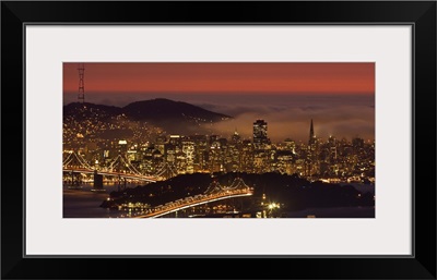 USA, California, San Francisco, cityscape with summer fog, dusk