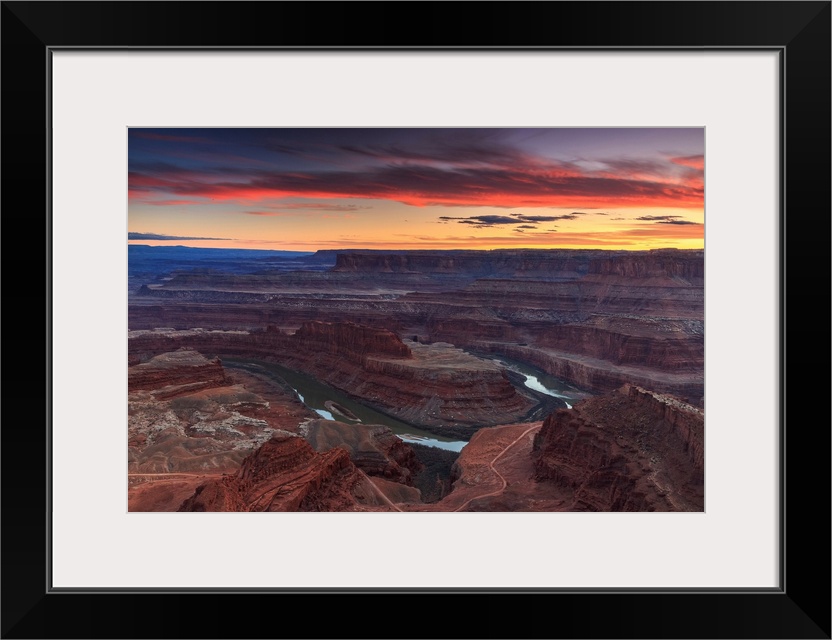 Photograph of the sunset at Dead Horse Point State Park in Moab, Utah.