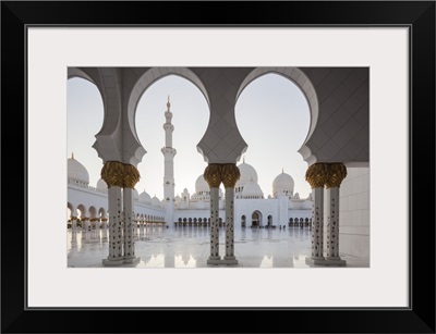 Abu Dhabi, Sheikh Zayed bin Sultan Mosque, arches