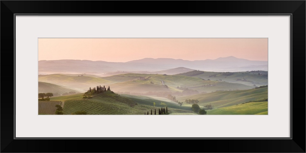 Belvedere at dawn, Valle de Orcia, Tuscany, Italy