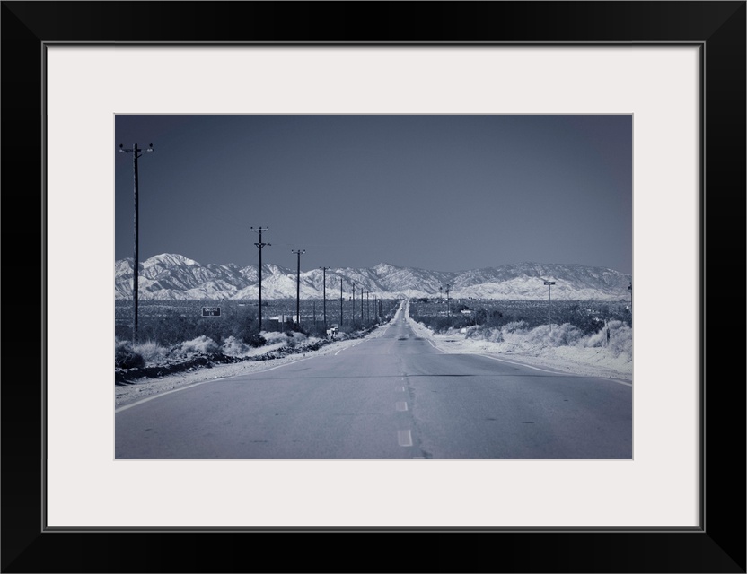 USA, California, Twentynine Palms, Amboy Road, Mojave Desert