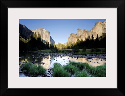 California, Yosemite National Park, Merced River, El Capitan and Valley View