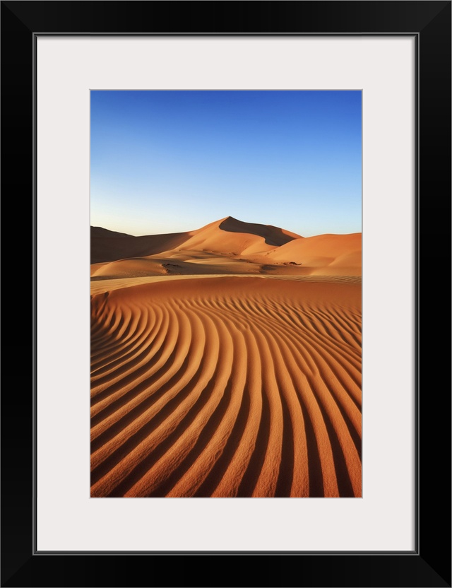 Dune landscape in Rub al-Khali. Oman, Dhofar, Ramlat Al Hashman. Rub al-Khali. Rub al-Khali, Middle East, Oman.