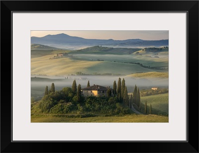 Europe, Italy, Tuscany, Toscana, San Quirico d'Orcia, Farm House In The Morning