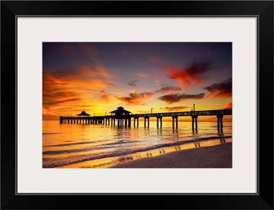 Fort Myers Pier At Sunset, Fort Myers, Florida, USA