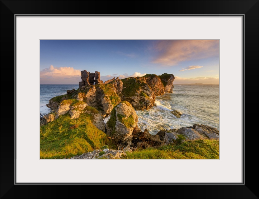 Ruins of Kinbane Castle at sunrise, Kinbane head, Ballycastle, Causeway coastel route, north coast of Ireland, County Antr...