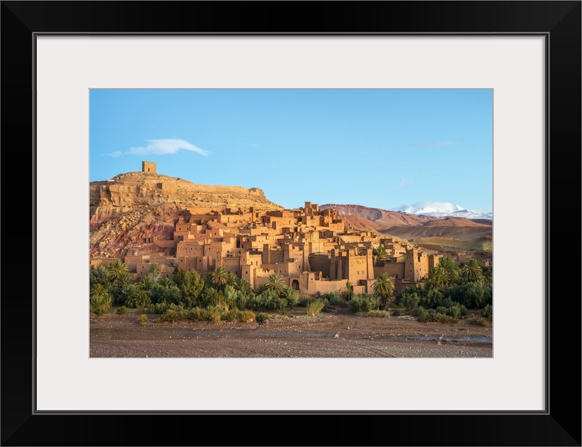 Morocco, Sous-Massa (Sous-Massa-Draa), Ouarzazate Province. Ksar of Ait Ben Haddou (Ait Benhaddou) at sunrise.