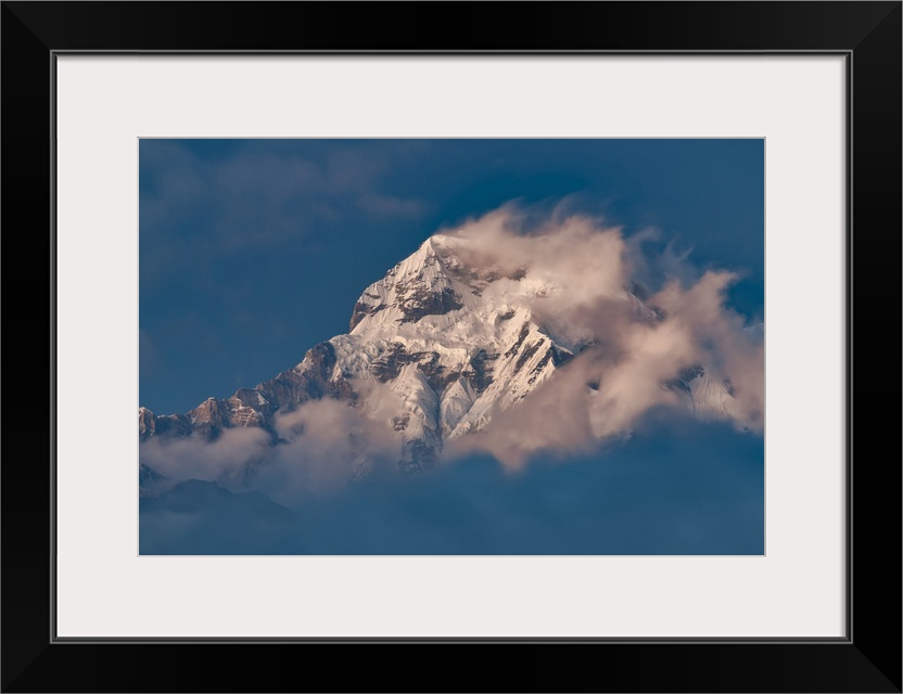 Last Light on Annapurna South (7,219m), Nepal, Asia