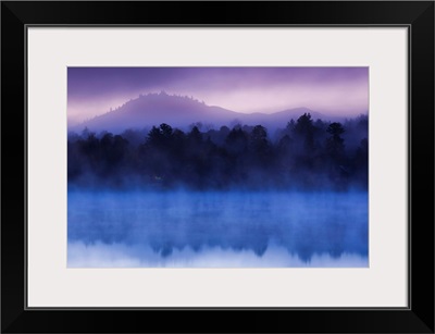 New York, Adirondack Mountains, Lake Placid, Mirror Lake, dawn fog