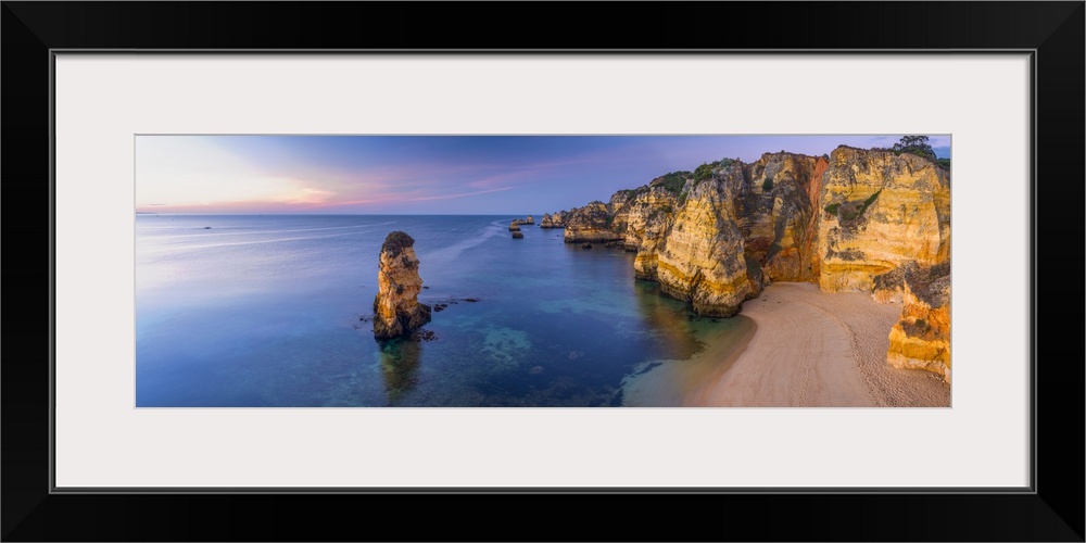 Portugal, Algarve, Lagos, Dona Ana Beach (Praia Dona Ana)