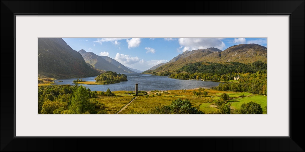 UK, Scotland, Highland, Loch Shiel, Glenfinnan, Glenfinnan Monument to the 1745 landing of Bonnie Prince Charlie at the st...