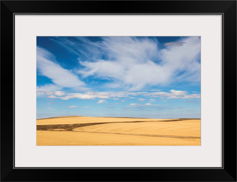 USA, South Dakota, Murdo, prairie landscape off Interstate highway I-90