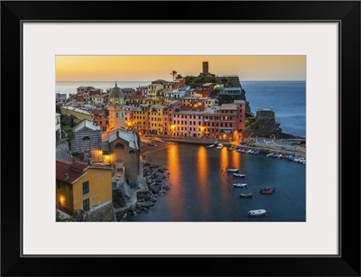 Sunrise of the picturesque sea village of Vernazza, Cinque Terre, Italy