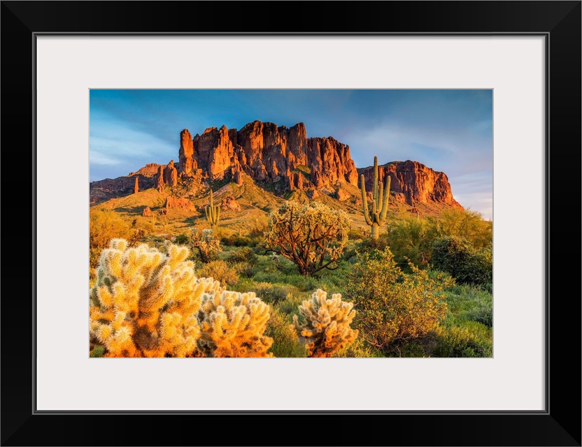 Superstition Mountains, Phoenix, Arizona, Usa