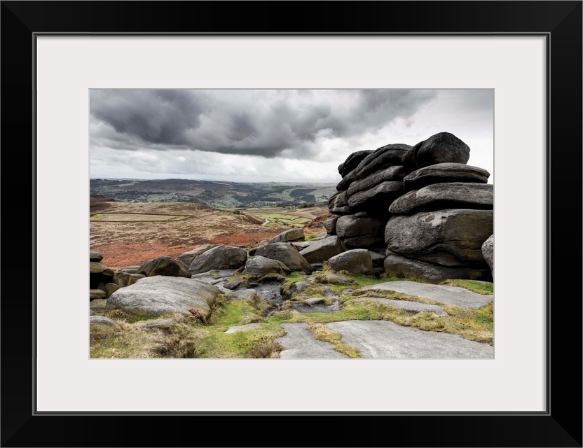 UK, England, Derbyshire, Peak District National Park, Higger Tor towards Hathersage