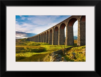 UK, England, North Yorkshire, Ribblehead Viaduct on the Settle to Carlisle Railway Line