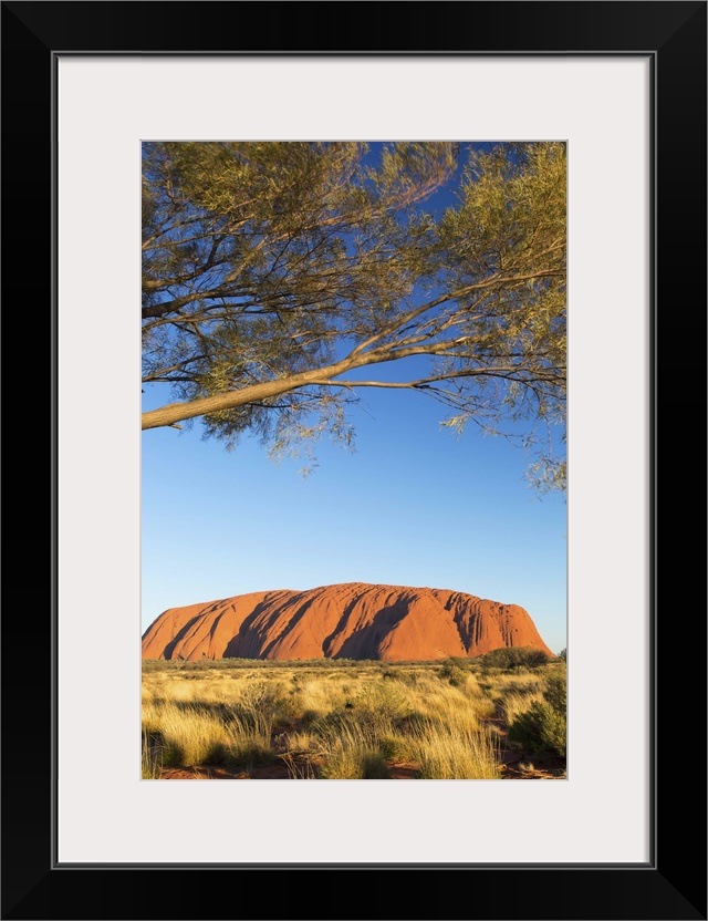 Uluru (UNESCO World Heritage Site), Uluru-Kata Tjuta National Park, Northern Territory, Australia.